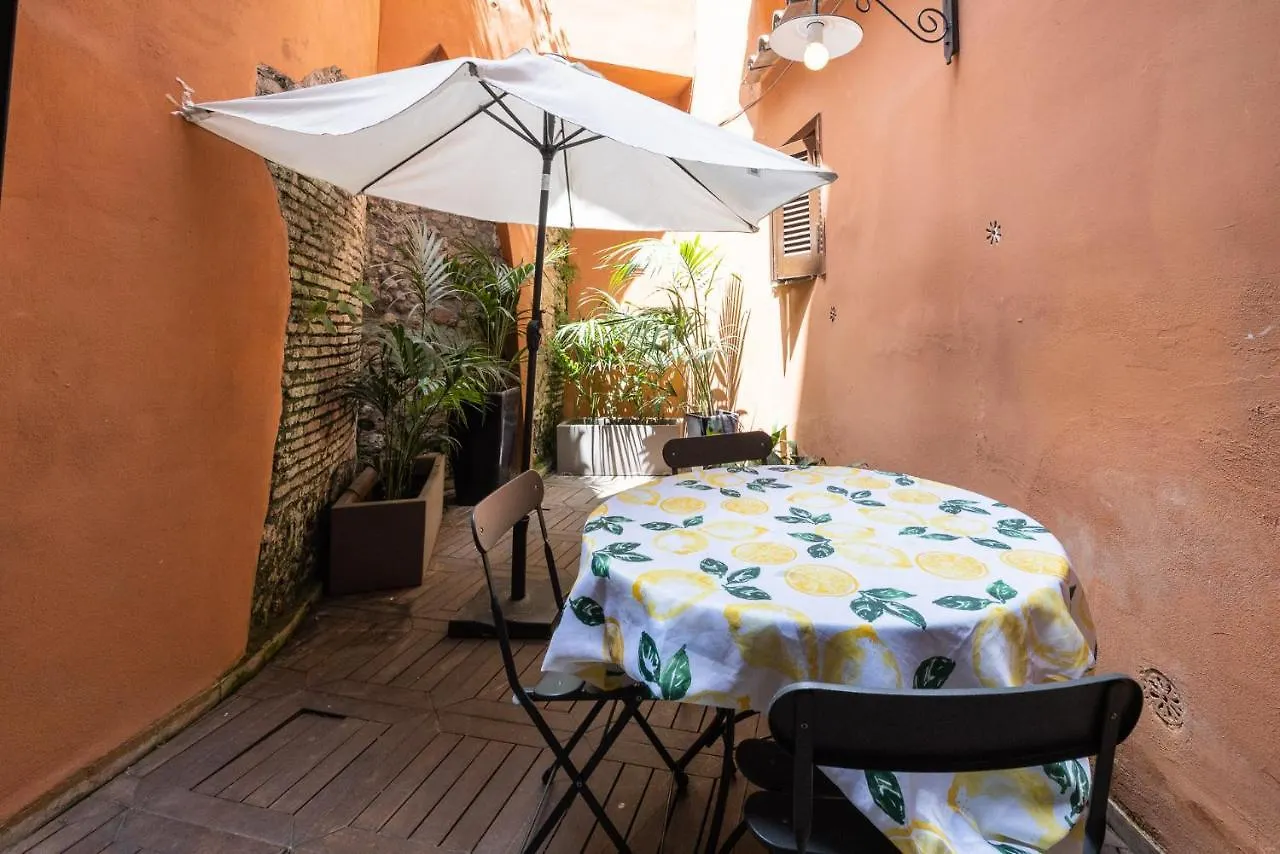 Rione Monti Studio Apt With Private Garden Rome Apartment