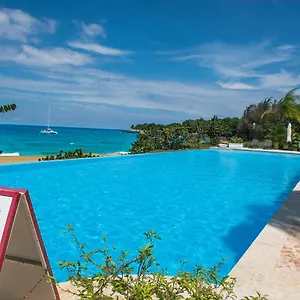 luxury-oceanview-condo-2-br-25-ba.greaterantilleshotels.net/